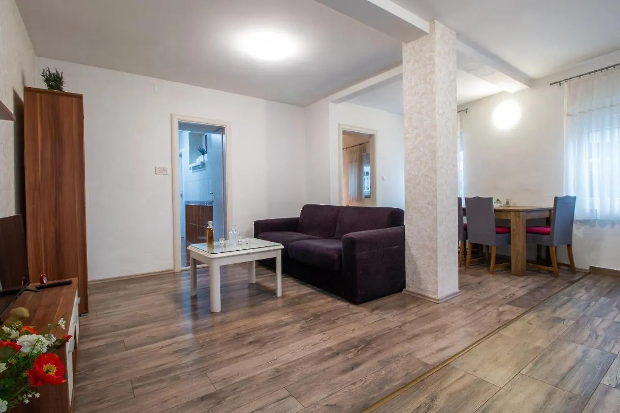 Apartments & Rooms Toni Split