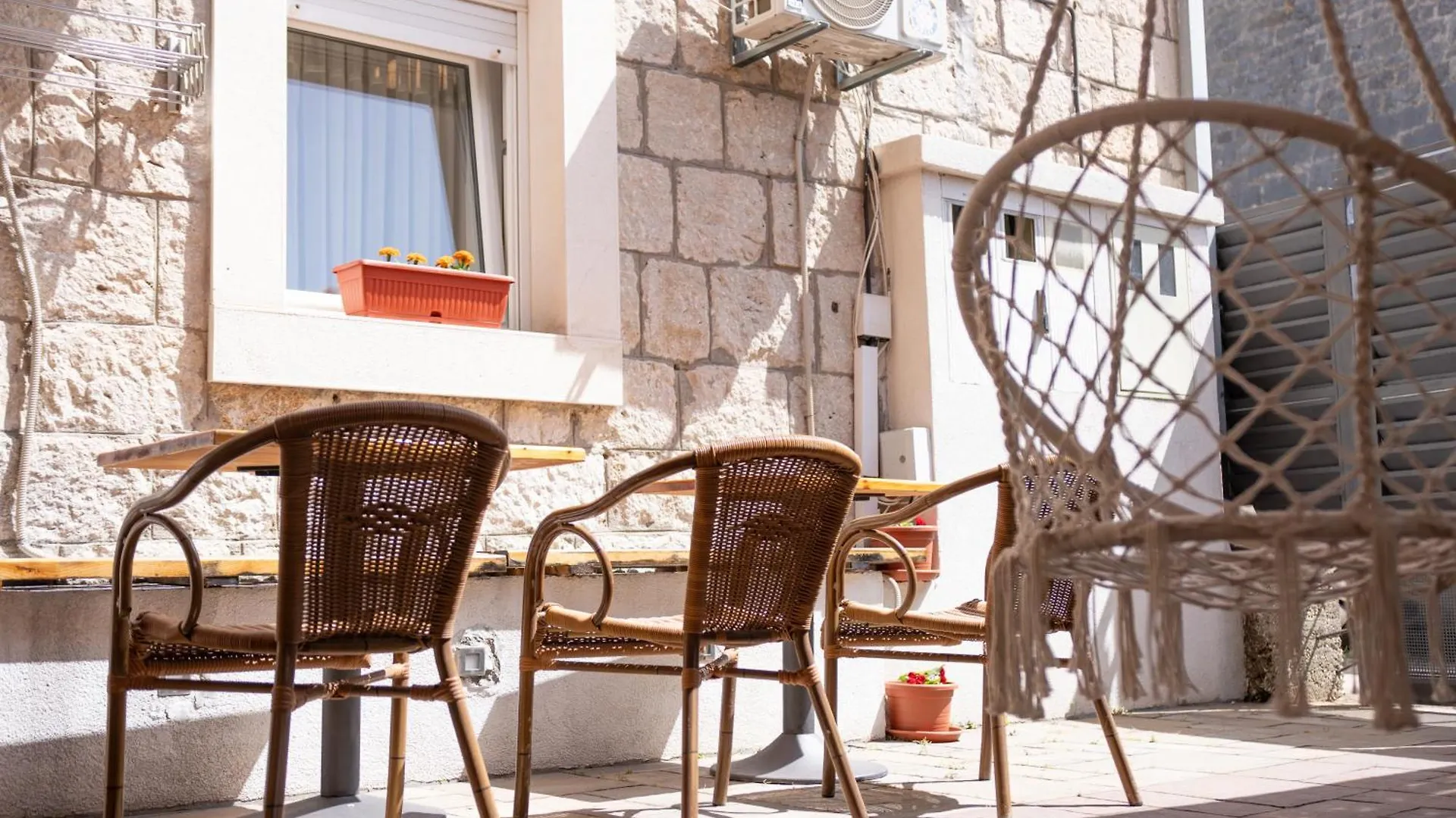 Apartments & Rooms Toni Split Penzion